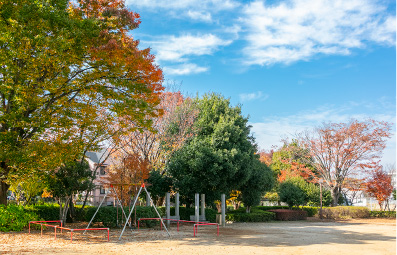 虹の公園（徒歩7分／約540m）
